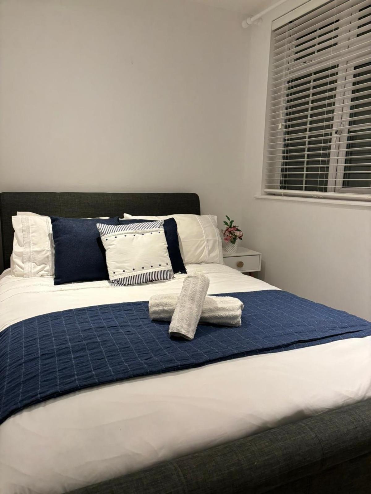 The Padora Apartment Portrush Esterno foto